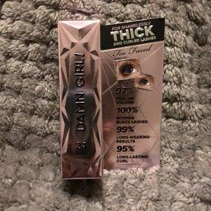 Travel sized Too Faced Damn Girl! Mascara